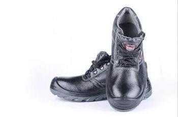 Boots Working Anti-Electro, Static EU44/UK8/US9, Make:Hilson, IMPA Code:191706