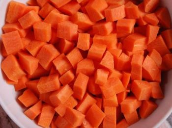 Carrot Diced Frozen 1Kg, IMPA Code:000320